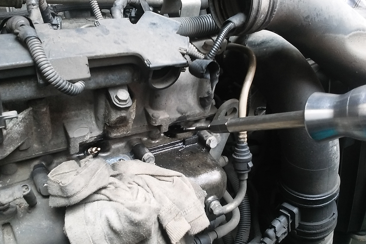 sada na vytahování zalomených žhavičů M10x1, a na opravu závitů, sada, 30 dílů - doprovodný obrázek 1
