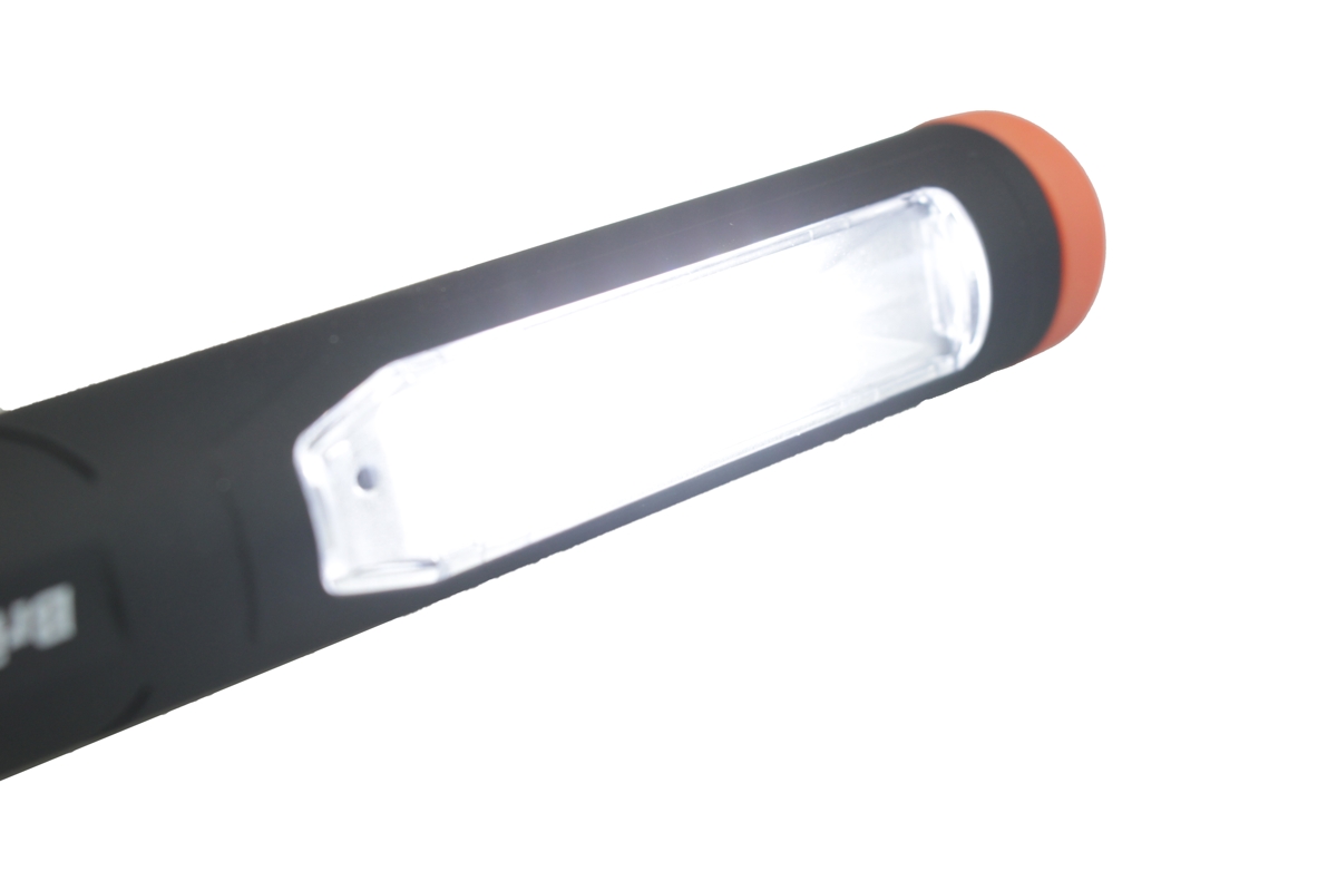 svítilna akumulátorová, typ "Pero" s klipem, 7+1 LED, s magnetem - doprovodný obrázek 3